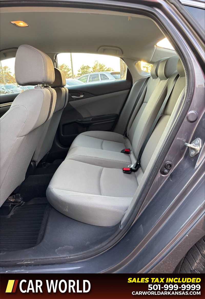Honda Civic Sedan Vehicle Full-screen Gallery Image 15