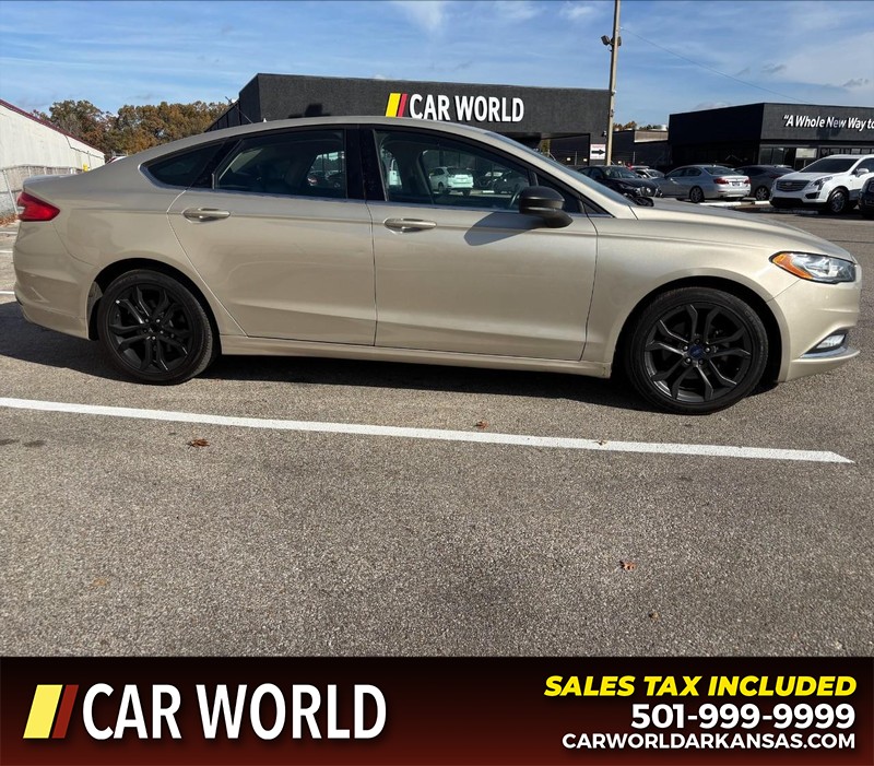 Ford Fusion Vehicle Full-screen Gallery Image 2