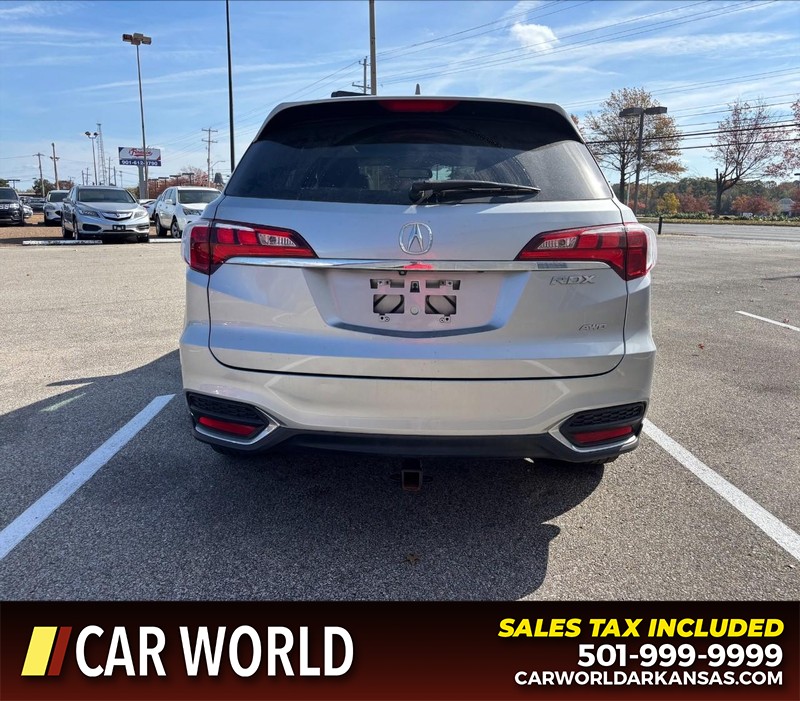 Acura RDX Vehicle Full-screen Gallery Image 4