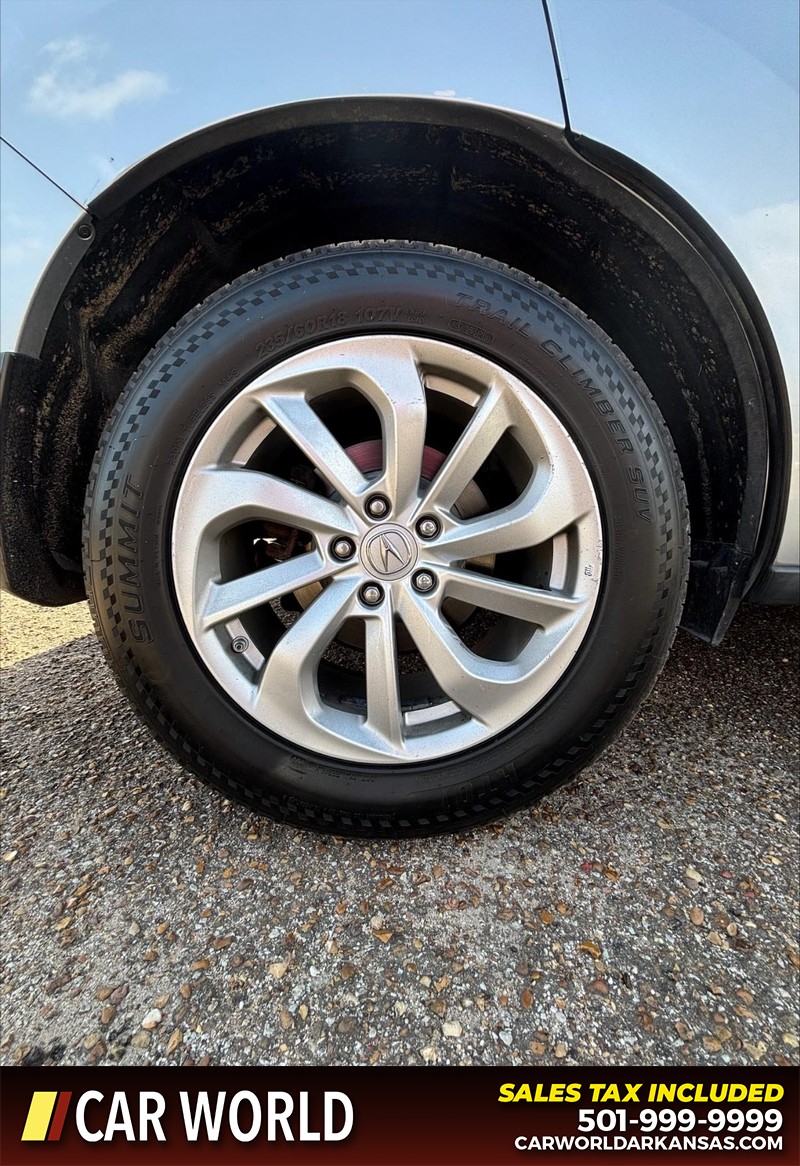 Acura RDX Vehicle Full-screen Gallery Image 11