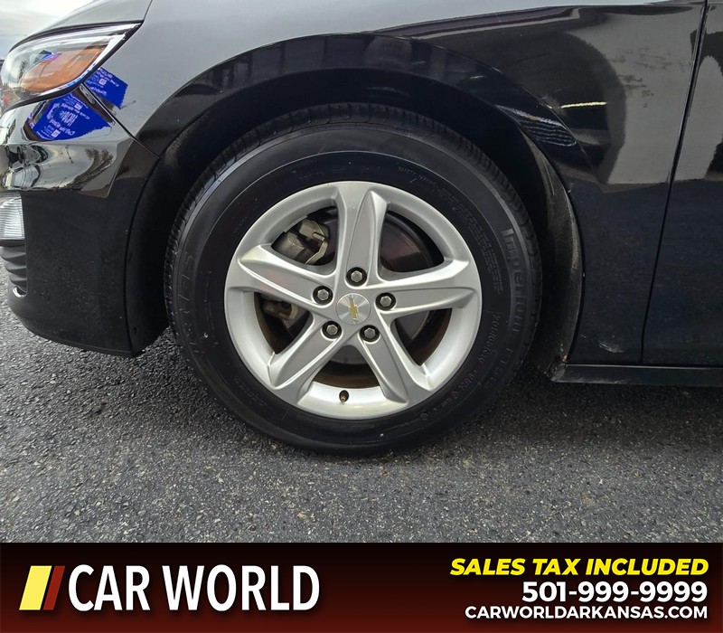 Chevrolet Malibu Vehicle Full-screen Gallery Image 6