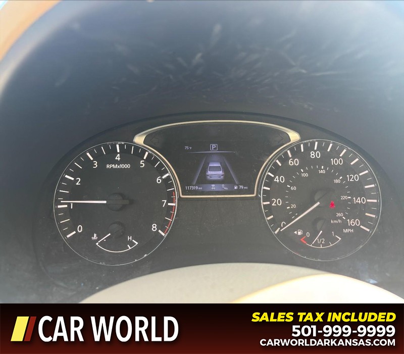 Nissan Altima Vehicle Full-screen Gallery Image 20