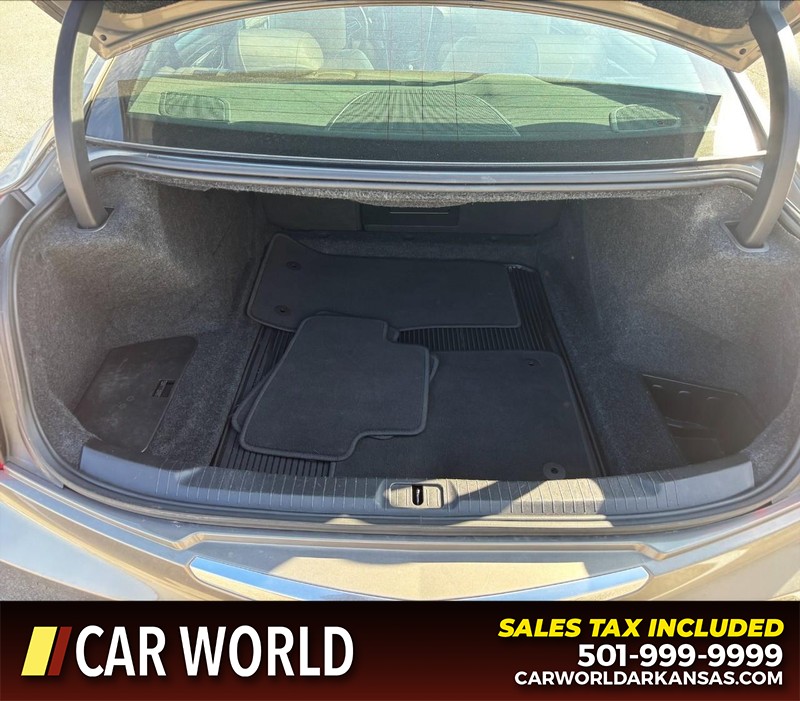 Cadillac ATS Sedan Vehicle Full-screen Gallery Image 6