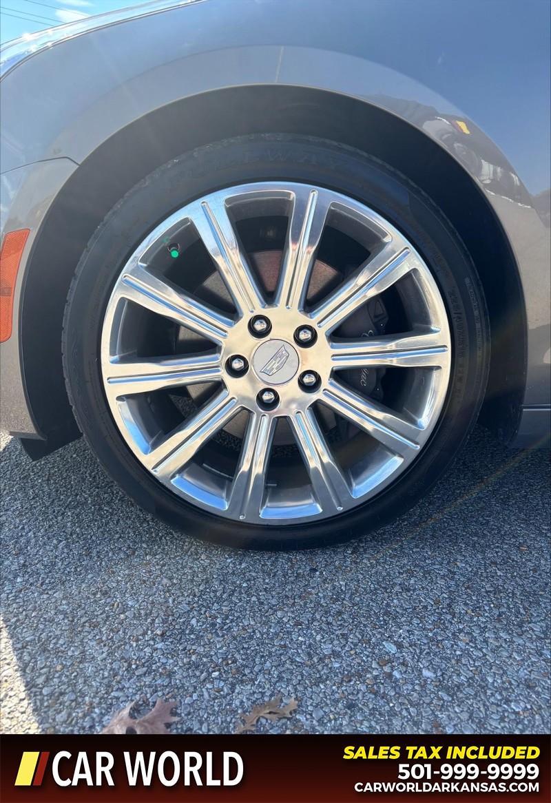 Cadillac ATS Sedan Vehicle Full-screen Gallery Image 11