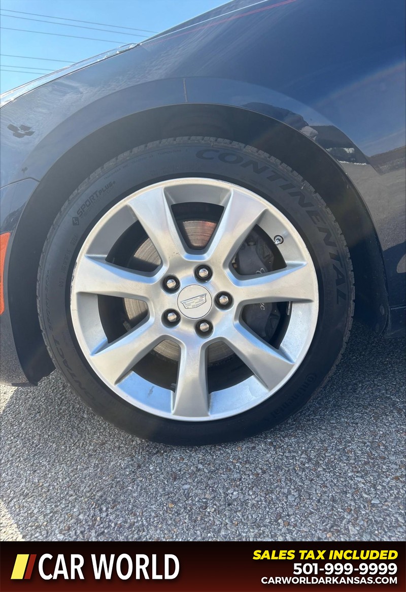 Cadillac ATS Sedan Vehicle Full-screen Gallery Image 11