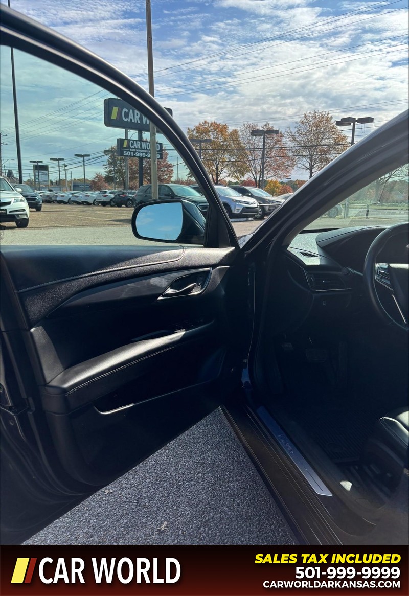 Acura MDX Vehicle Full-screen Gallery Image 13