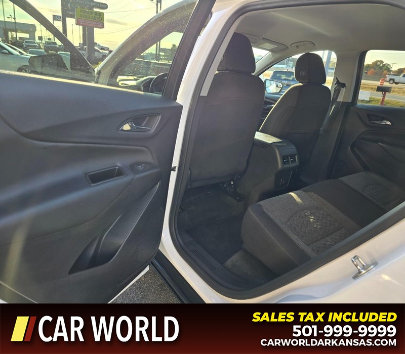 Chevrolet Equinox Vehicle Full-screen Gallery Image 9