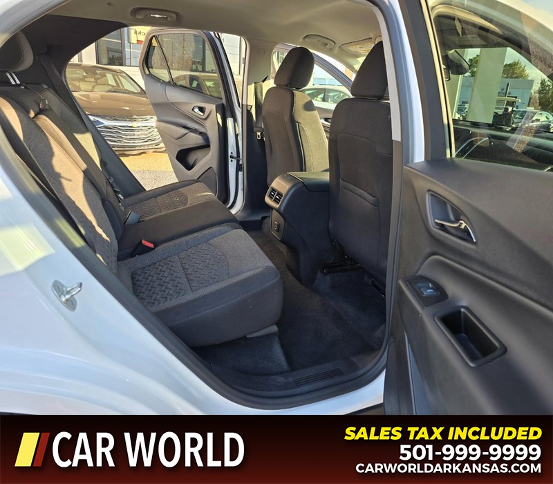 Chevrolet Equinox Vehicle Full-screen Gallery Image 12