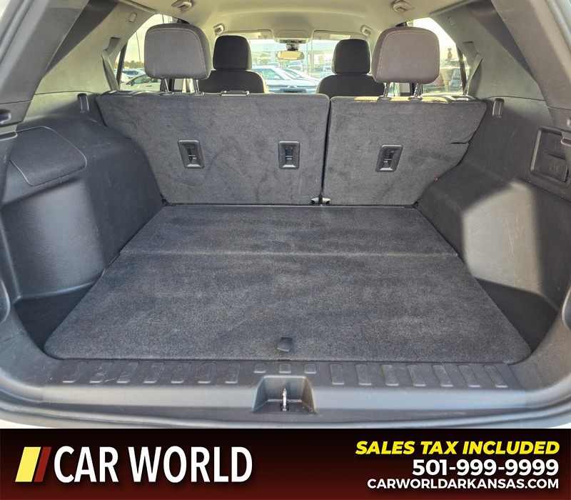 Chevrolet Equinox Vehicle Full-screen Gallery Image 13