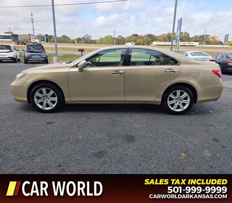 Lexus ES 350 Vehicle Full-screen Gallery Image 4