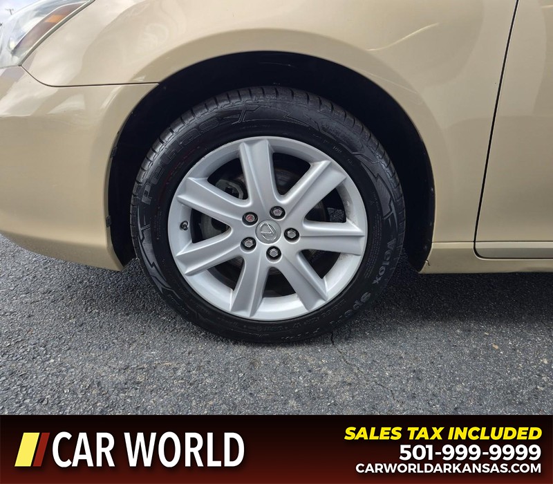 Lexus ES 350 Vehicle Full-screen Gallery Image 6