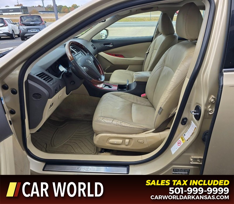 Lexus ES 350 Vehicle Full-screen Gallery Image 8