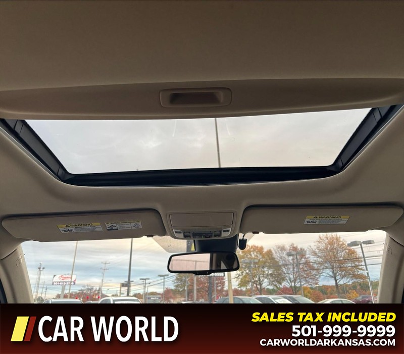 Acura MDX Vehicle Full-screen Gallery Image 12