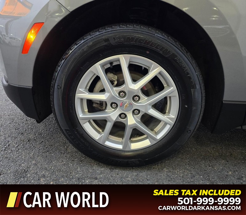 Chevrolet Equinox Vehicle Full-screen Gallery Image 6