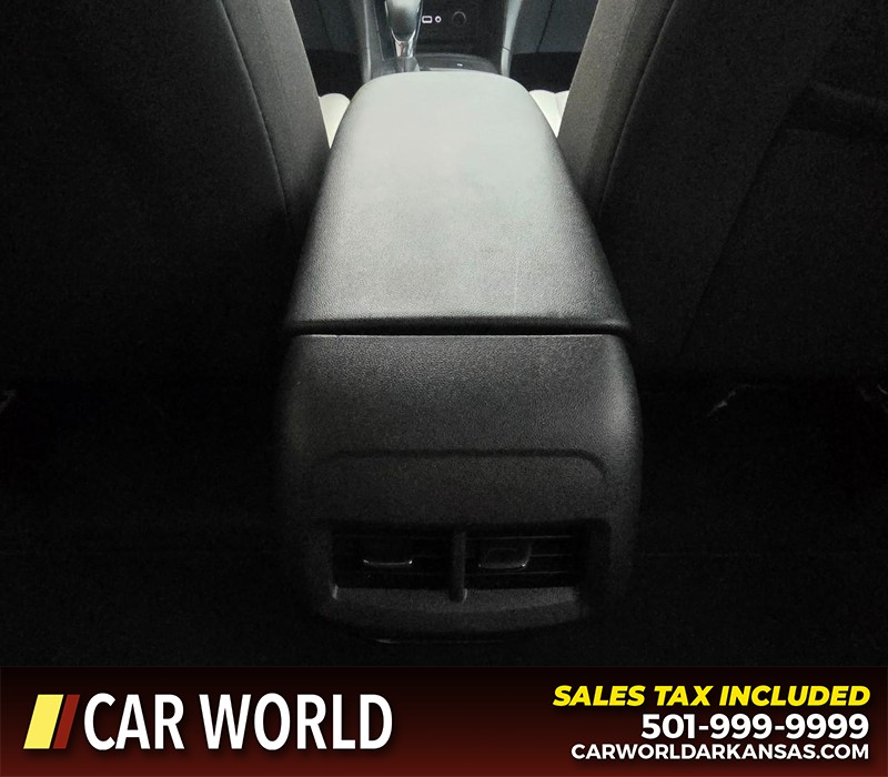 Chevrolet Equinox Vehicle Full-screen Gallery Image 19