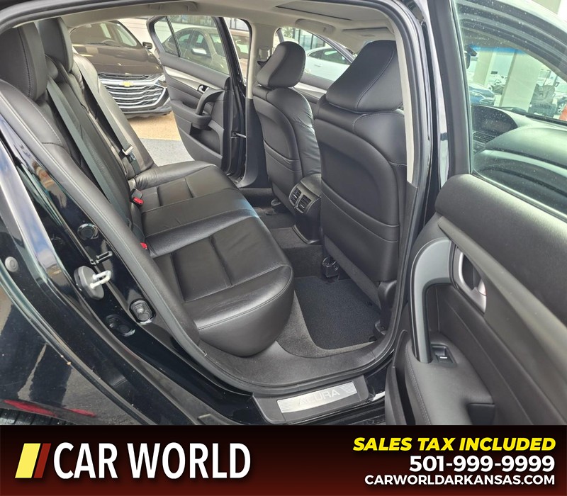 Acura TL Vehicle Full-screen Gallery Image 12