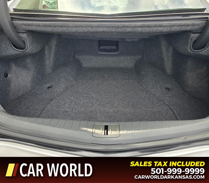 Acura TL Vehicle Full-screen Gallery Image 13