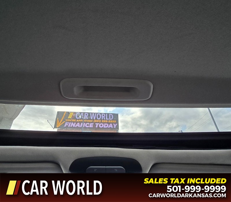 Acura TL Vehicle Full-screen Gallery Image 18