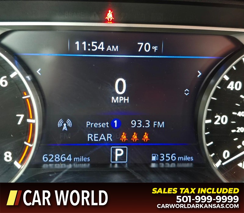 Nissan Altima Vehicle Full-screen Gallery Image 16