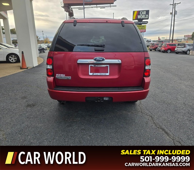 Ford Explorer Vehicle Full-screen Gallery Image 5