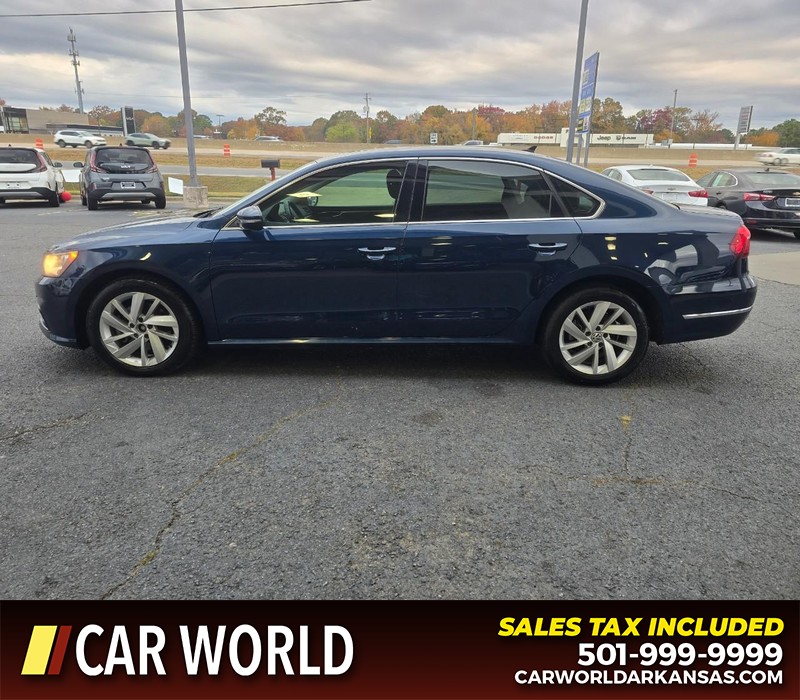 Volkswagen Passat Vehicle Full-screen Gallery Image 4