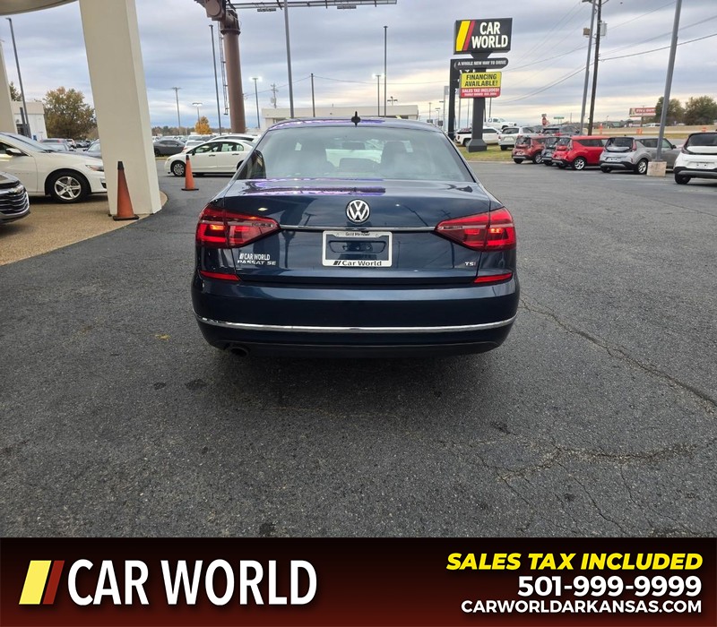 Volkswagen Passat Vehicle Full-screen Gallery Image 5