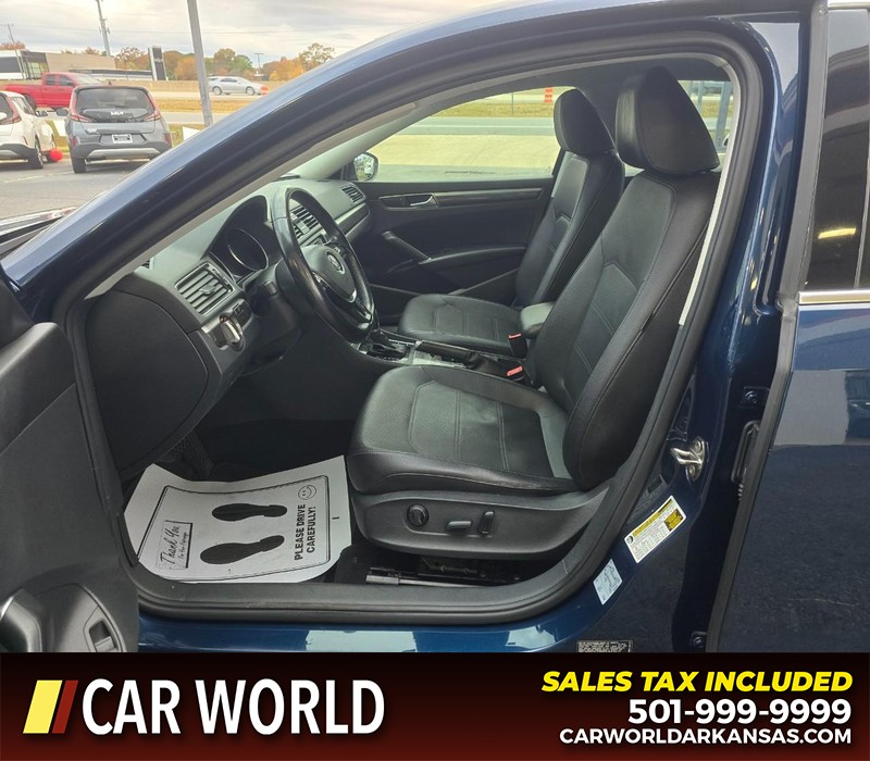 Volkswagen Passat Vehicle Full-screen Gallery Image 8