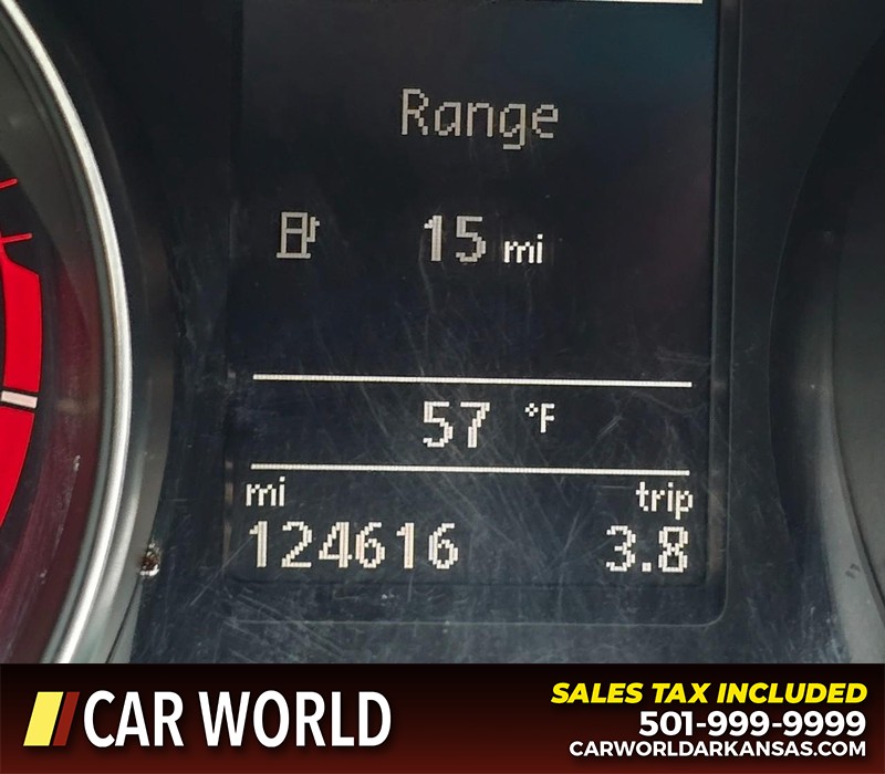 Volkswagen Passat Vehicle Full-screen Gallery Image 16