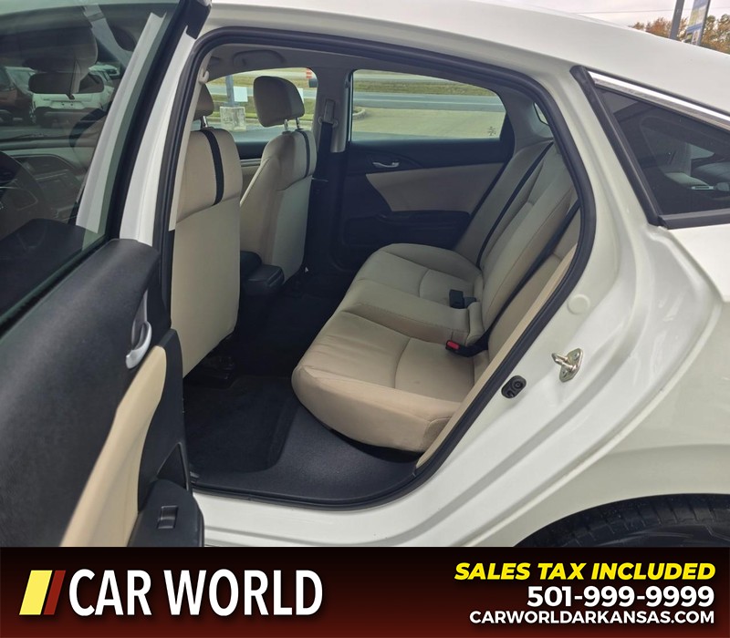 Honda Civic Sedan Vehicle Full-screen Gallery Image 10