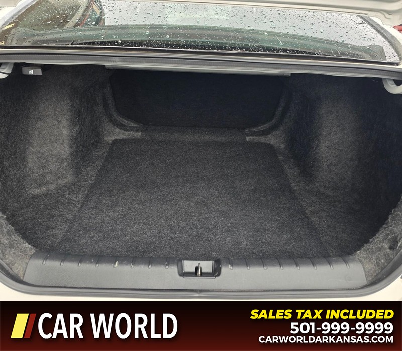 Honda Civic Sedan Vehicle Full-screen Gallery Image 13