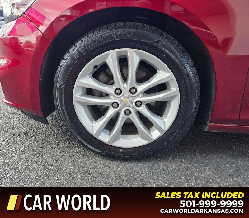 Chevrolet Malibu Vehicle Full-screen Gallery Image 6