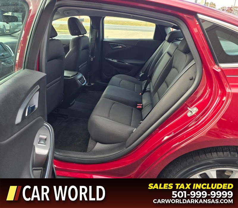 Chevrolet Malibu Vehicle Full-screen Gallery Image 10