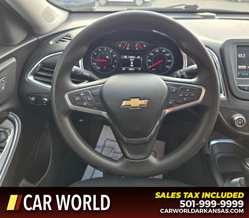 Chevrolet Malibu Vehicle Full-screen Gallery Image 15