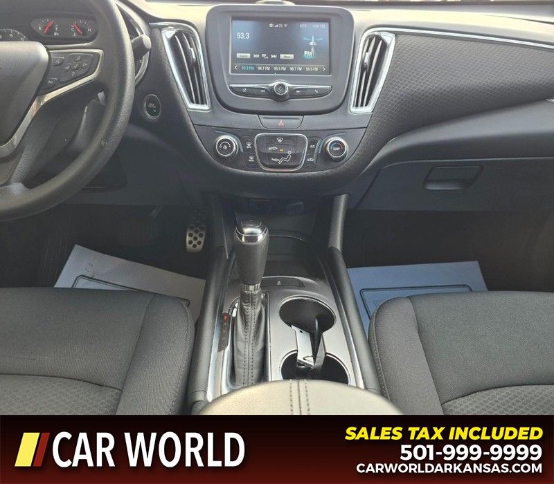 Chevrolet Malibu Vehicle Full-screen Gallery Image 18