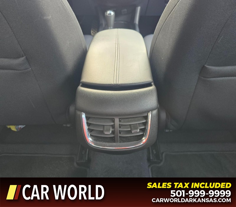 Chevrolet Malibu Vehicle Full-screen Gallery Image 19