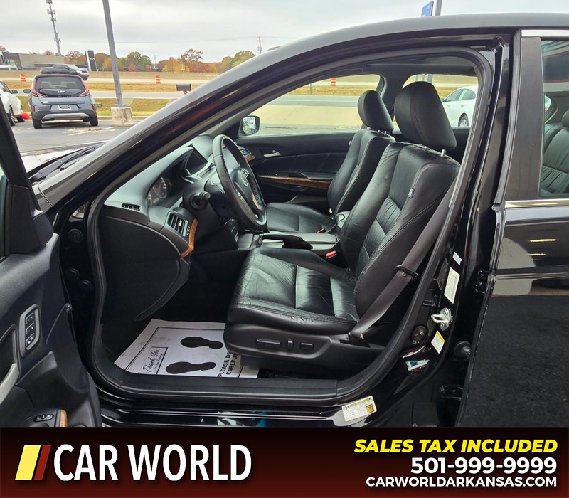 Honda Accord Sedan Vehicle Full-screen Gallery Image 8