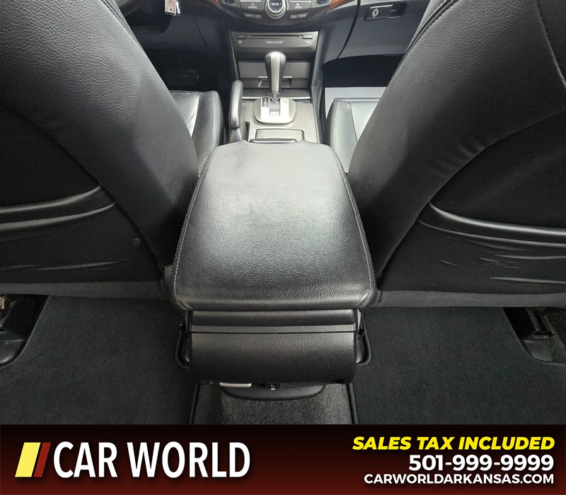 Honda Accord Sedan Vehicle Full-screen Gallery Image 20