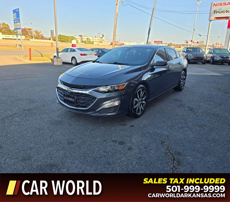 Chevrolet Malibu Vehicle Full-screen Gallery Image 3