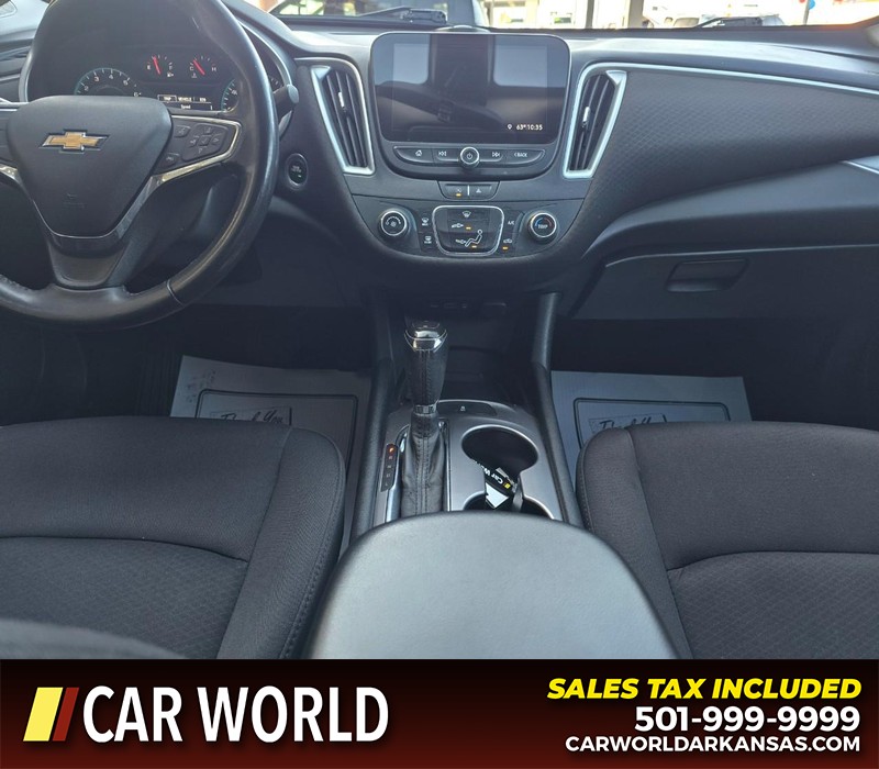 Chevrolet Malibu Vehicle Full-screen Gallery Image 18