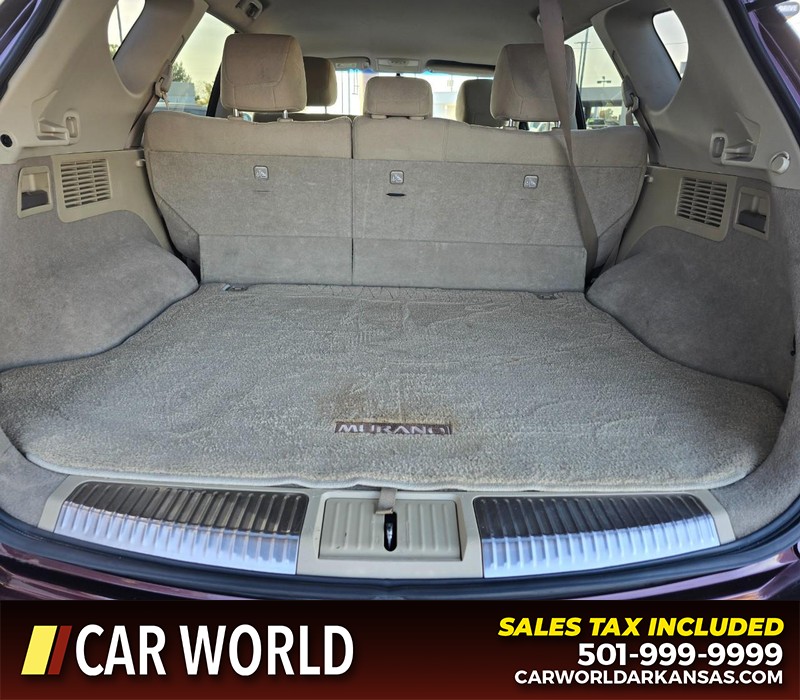 Nissan Murano Vehicle Full-screen Gallery Image 13