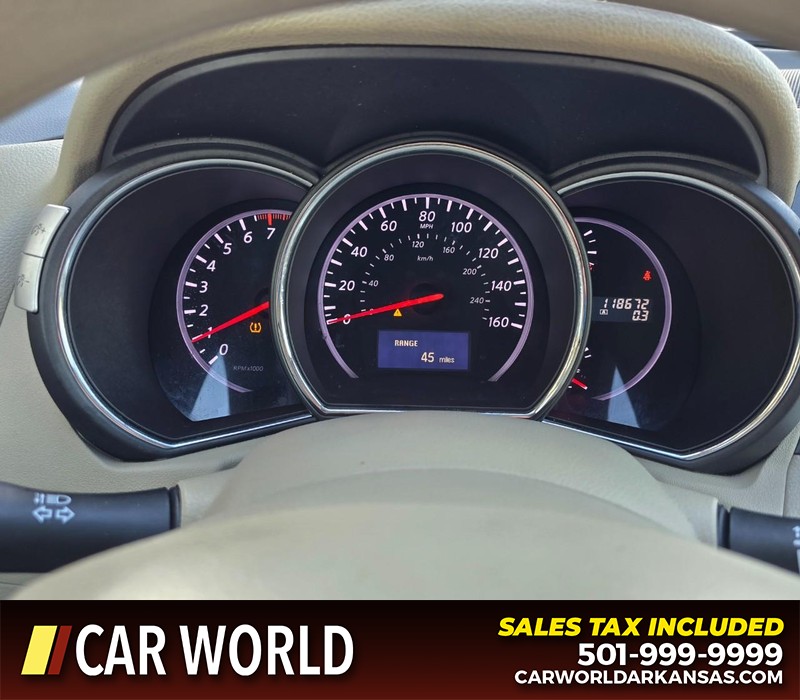 Nissan Murano Vehicle Full-screen Gallery Image 17