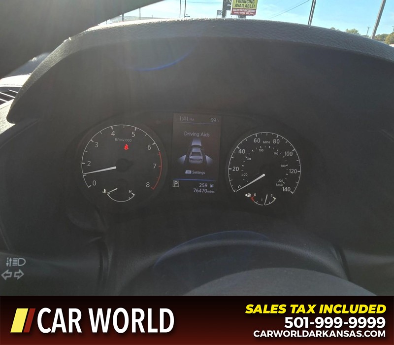 Nissan Altima Vehicle Full-screen Gallery Image 17