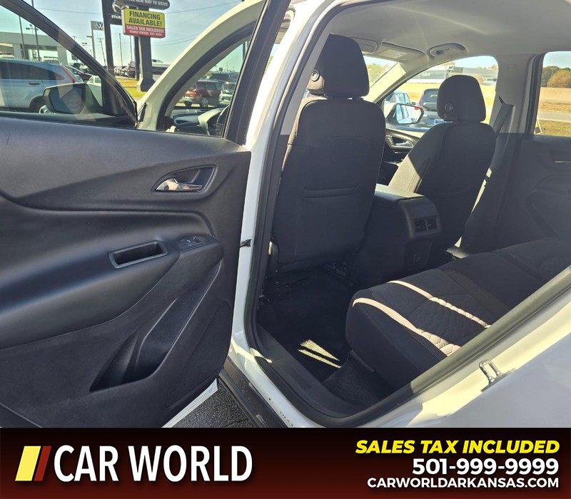 Chevrolet Equinox Vehicle Full-screen Gallery Image 9