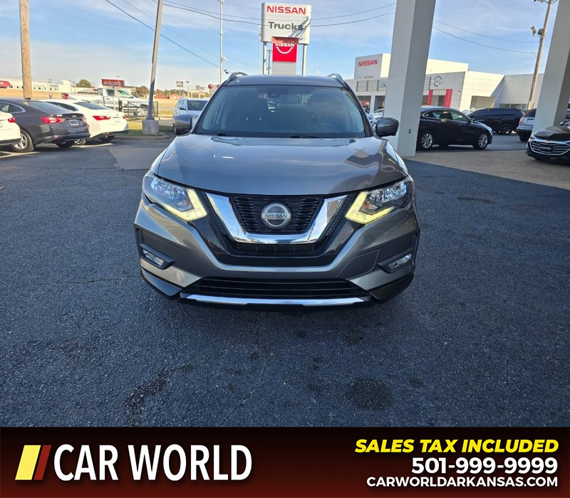 Nissan Rogue Vehicle Full-screen Gallery Image 2