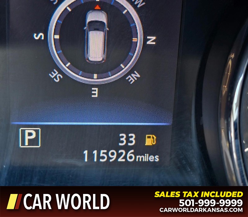 Nissan Rogue Vehicle Full-screen Gallery Image 16