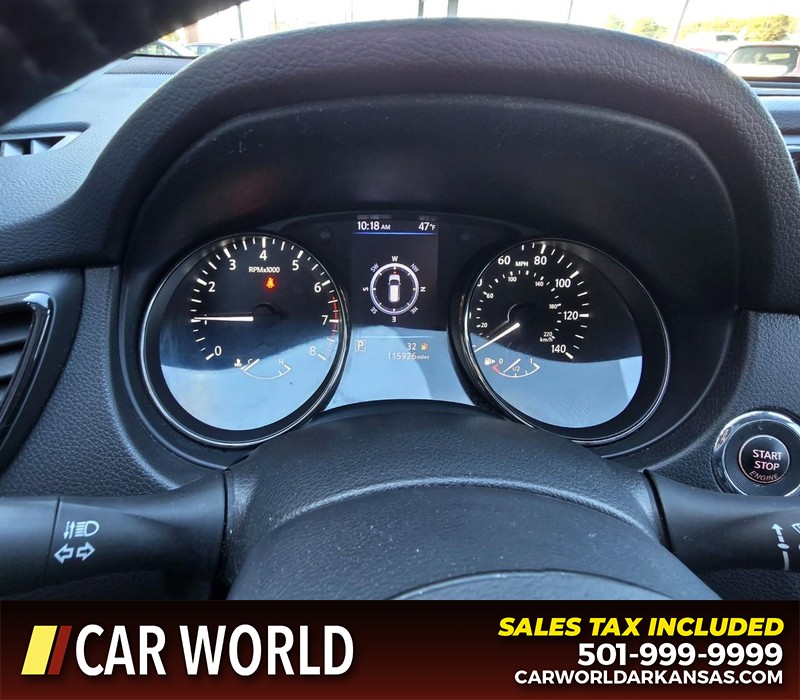 Nissan Rogue Vehicle Full-screen Gallery Image 17