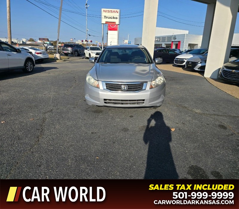 Honda Accord Sedan Vehicle Full-screen Gallery Image 2