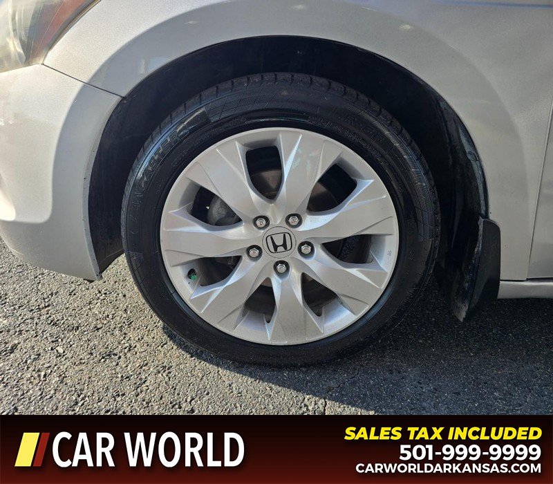 Honda Accord Sedan Vehicle Full-screen Gallery Image 6