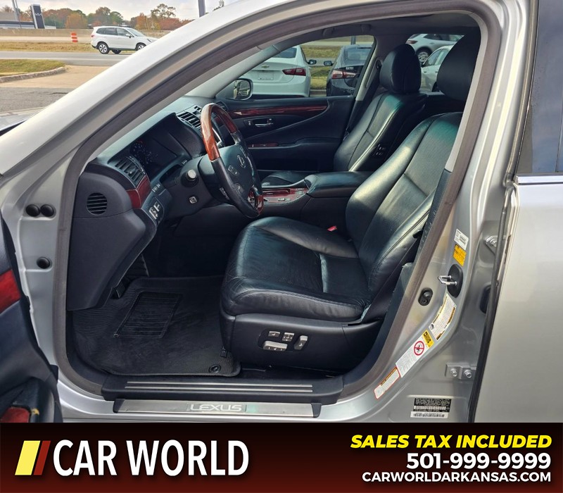 Lexus LS 460 Vehicle Full-screen Gallery Image 8