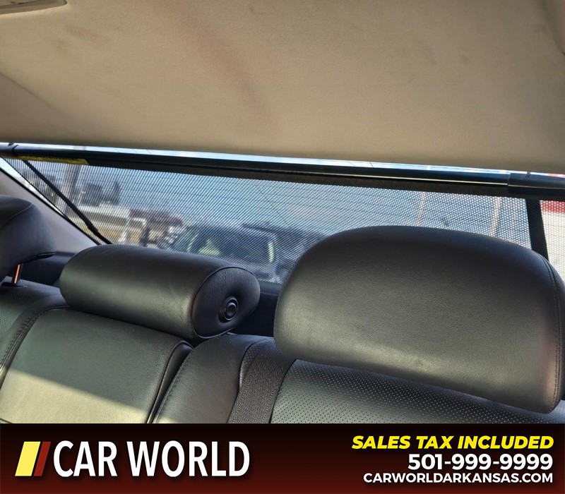 Lexus LS 460 Vehicle Full-screen Gallery Image 11